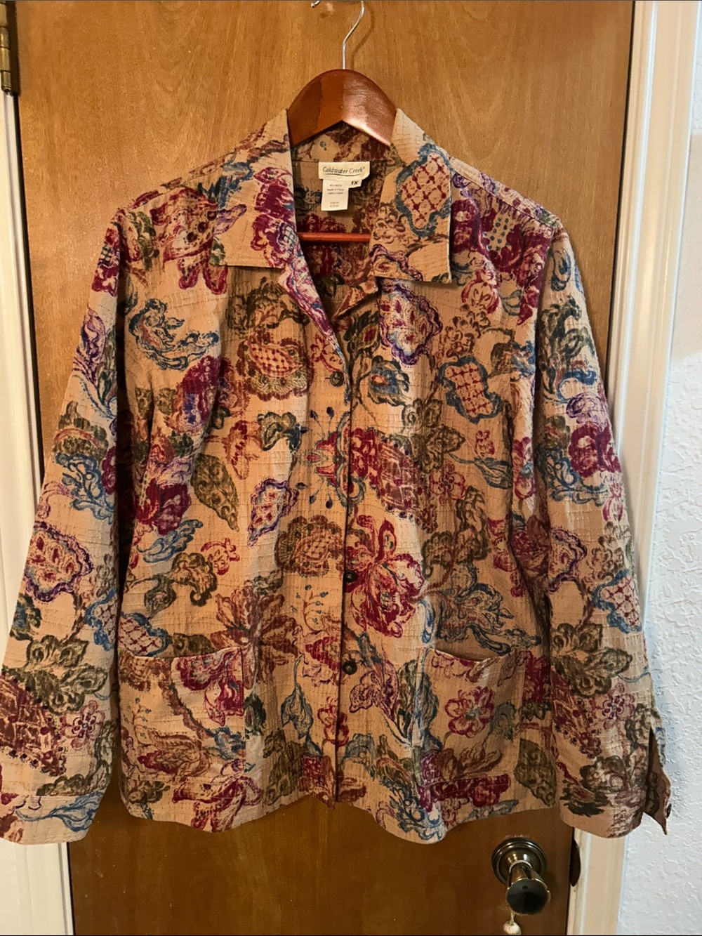 Bohemian Beige Floral Button-Front blazer w/ Multicolor Print. 1X. Like new